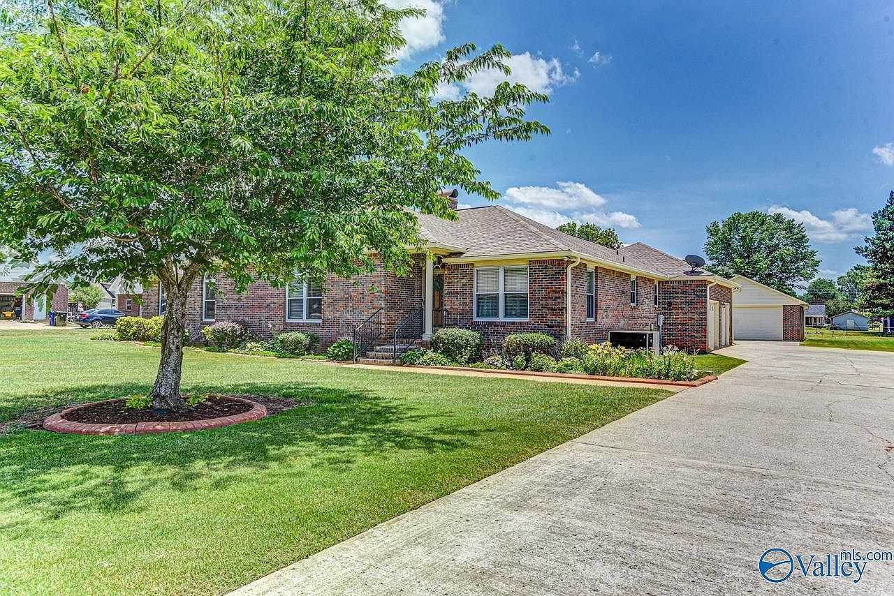 106 Frontier Trl, Meridianville, Al 35759 