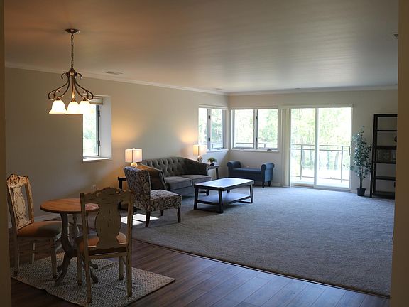 5th image of 2009 E Upriver Dr #13