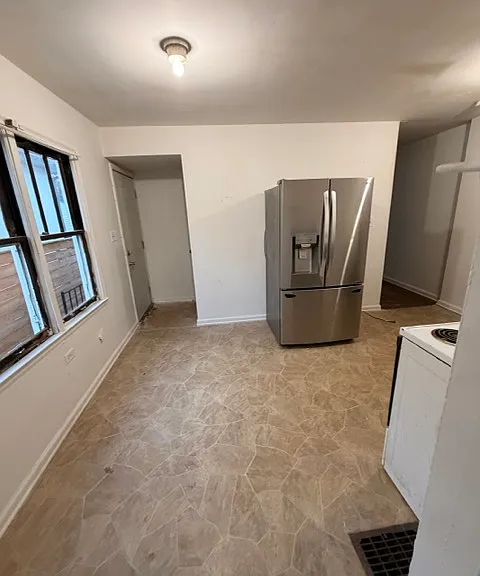 3022-3024 English Ave #3022 — Photo 3