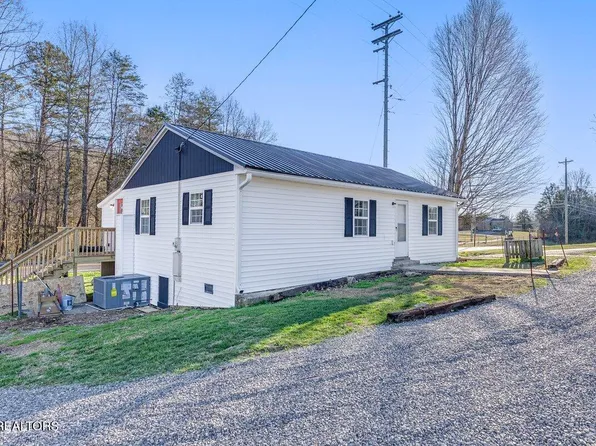 102 Rostron Ln, Clinton, TN 37716