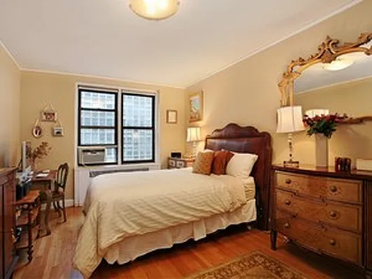 Sold by Corcoran | media 2