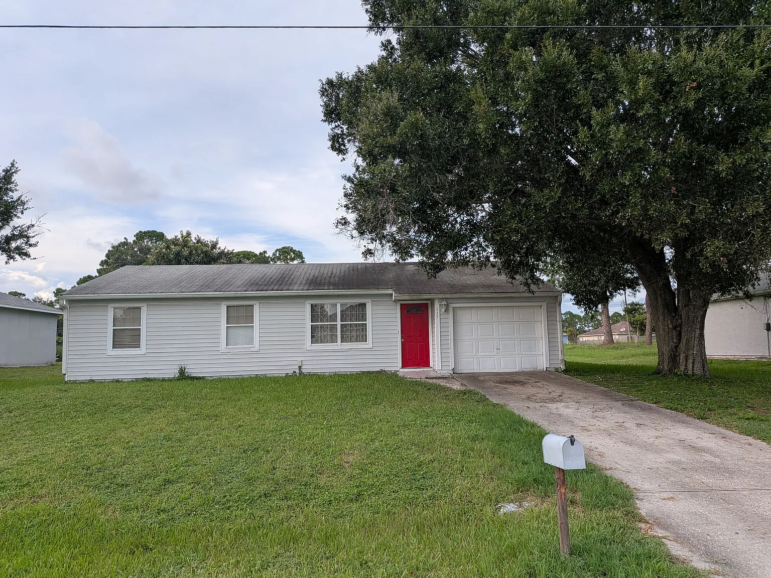 3 bed, 1116 sqft, $1,695 — Photo 1