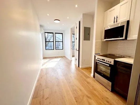 Rented by Brooklyn Property Group LLC | media 24