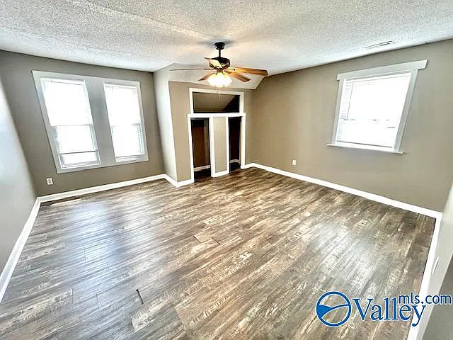 2 bed, 1.0 bath, 1236 sqft, $1,200 — Photo 4