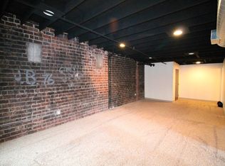 1319 5th Ave APT 402, Moline, IL 61265