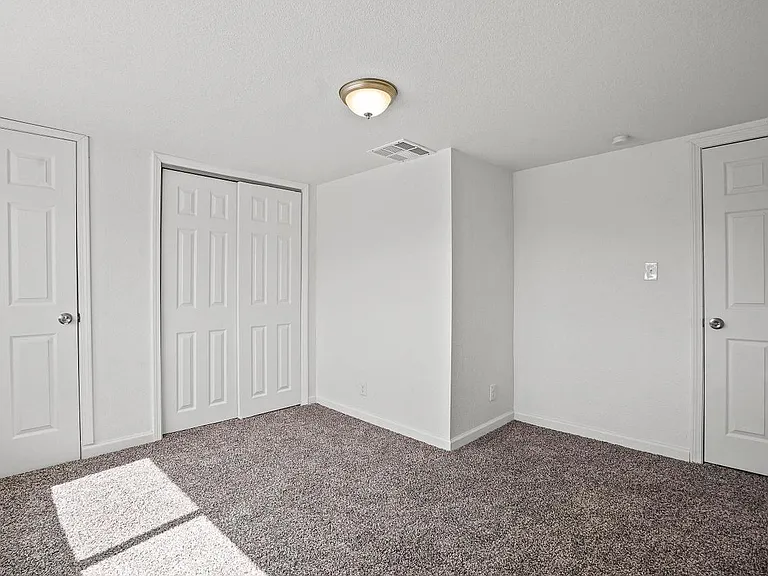 206 Sofia Pl — Photo 10