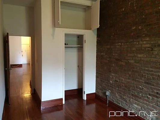 Rented by Point NYC | media 35