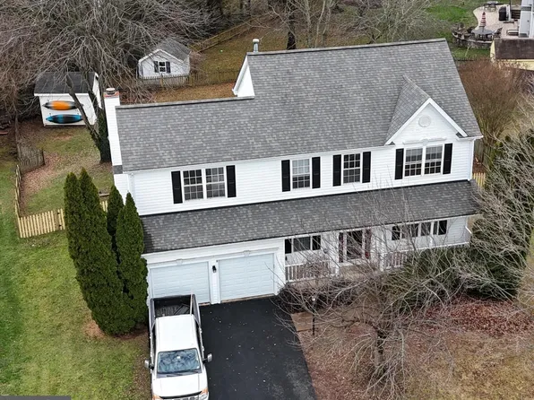 14885 Greenhill Crossing Dr, Haymarket, VA 20169