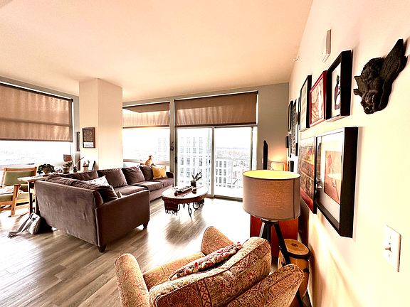 4th image of 822 E Washington Ave APT 1217