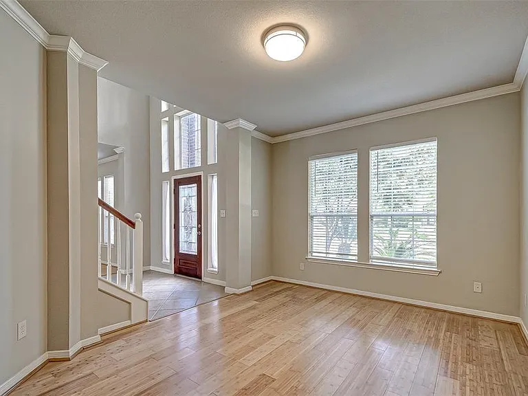 4602 Butler Springs Ln — Photo 4