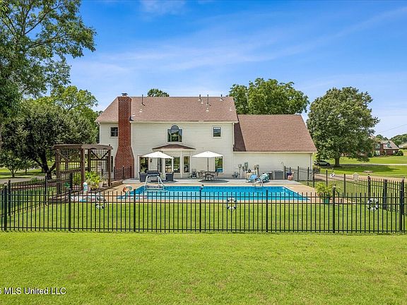 5th image of 9130 Willow Branch Dr