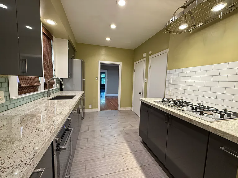 755 E Linden Ave — Photo 17