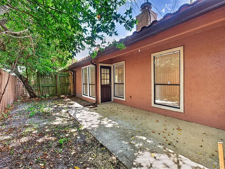625 Trinidad Ct #625 — Photo 32