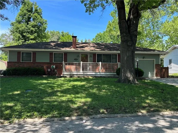 1508 E 18th Ter, Lawrence, KS 66044