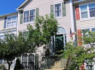 14521 Sully Lake Ct, Centreville, VA 20120