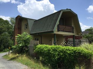 207 High St, Sophia, WV 25921