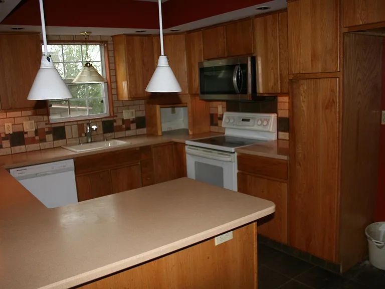 208 Prospect Ave — Photo 21