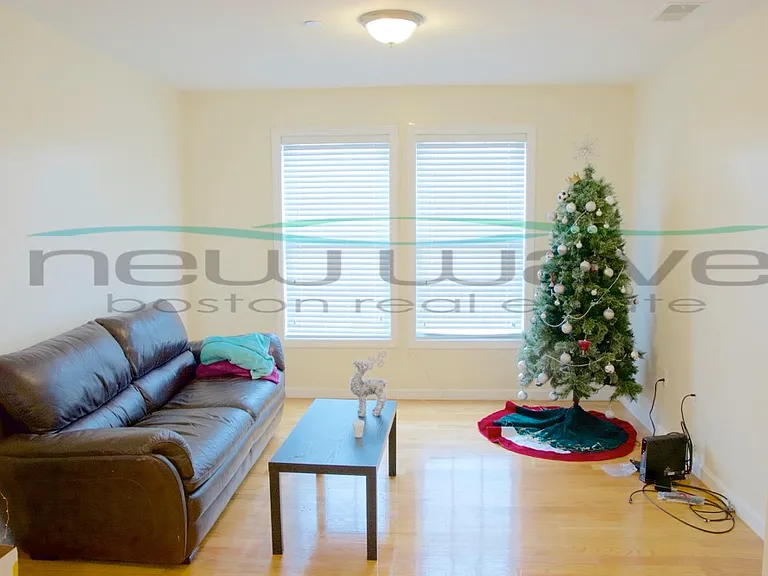 207 Hillside St #3 — Photo 3