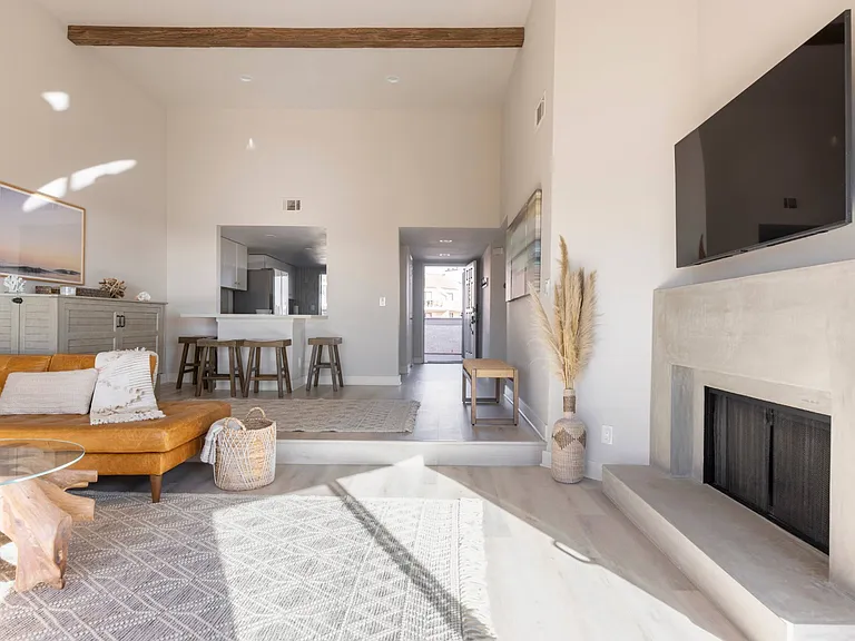 570 Terrace View Pl — Photo 5
