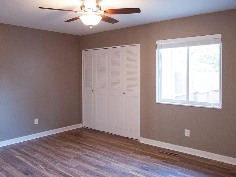 2820 Parklake Dr — Photo 7