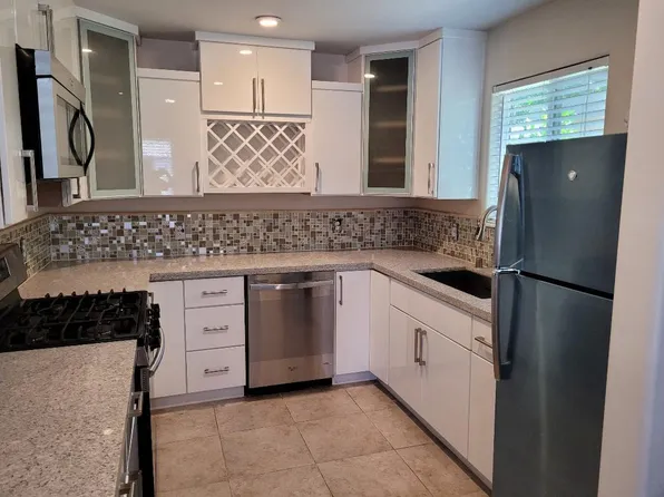 1933 Cooley Ave, East Palo Alto, CA 94303