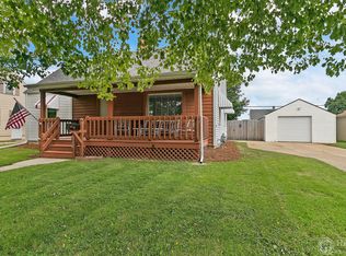 2002 26th St, Kenosha, WI 53140