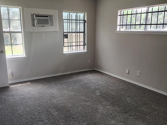 5th image of 242 Bolden St