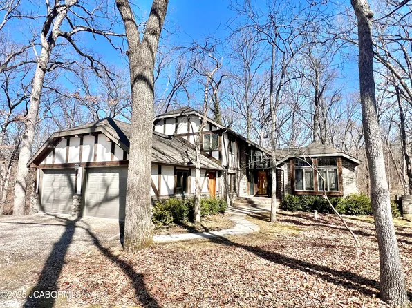 7880 S Fox Ln, Columbia, MO 65201