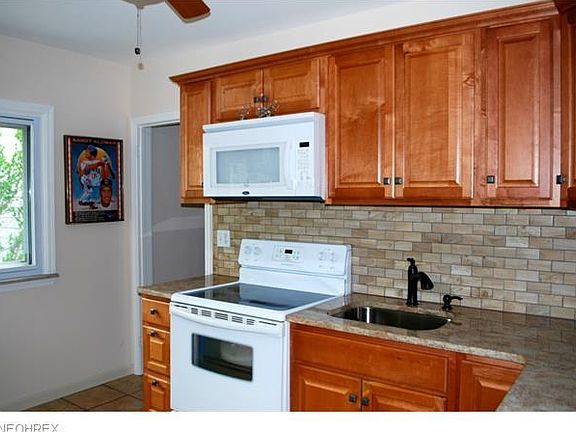 5th image of 1509 Bidwell Ave