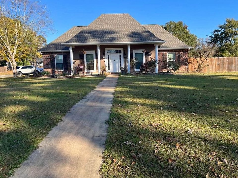 1st image of 5029 Laura Ln