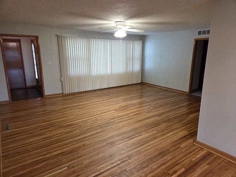 7814 W Quail Ln — Photo 18