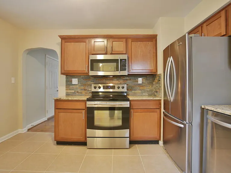 609 Marquette Dr — Photo 16