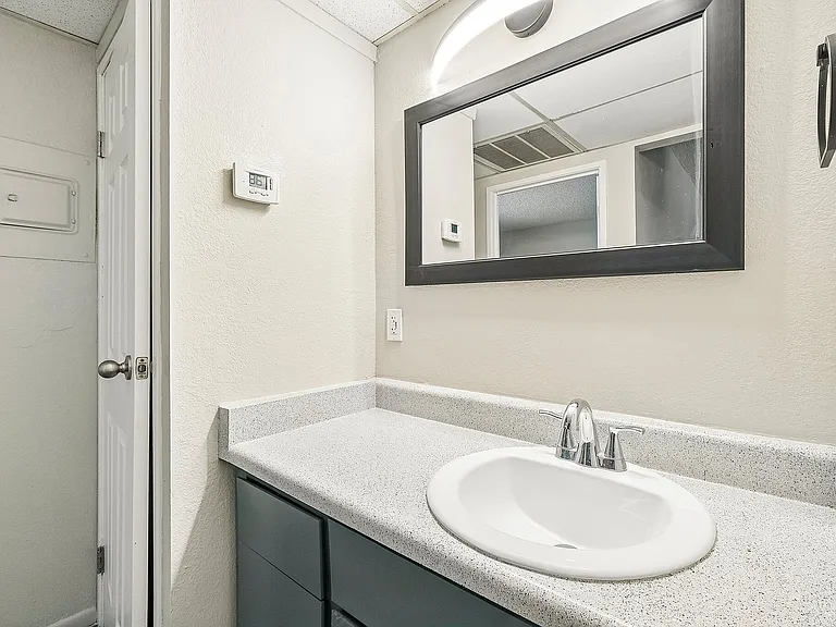 27-web-or-mls-N 23rd Ave-S0307-027