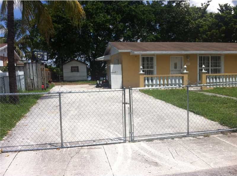 2nd image of 4111 Nw 201 St