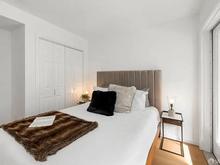 1880 Steiner St #208 — Photo 9