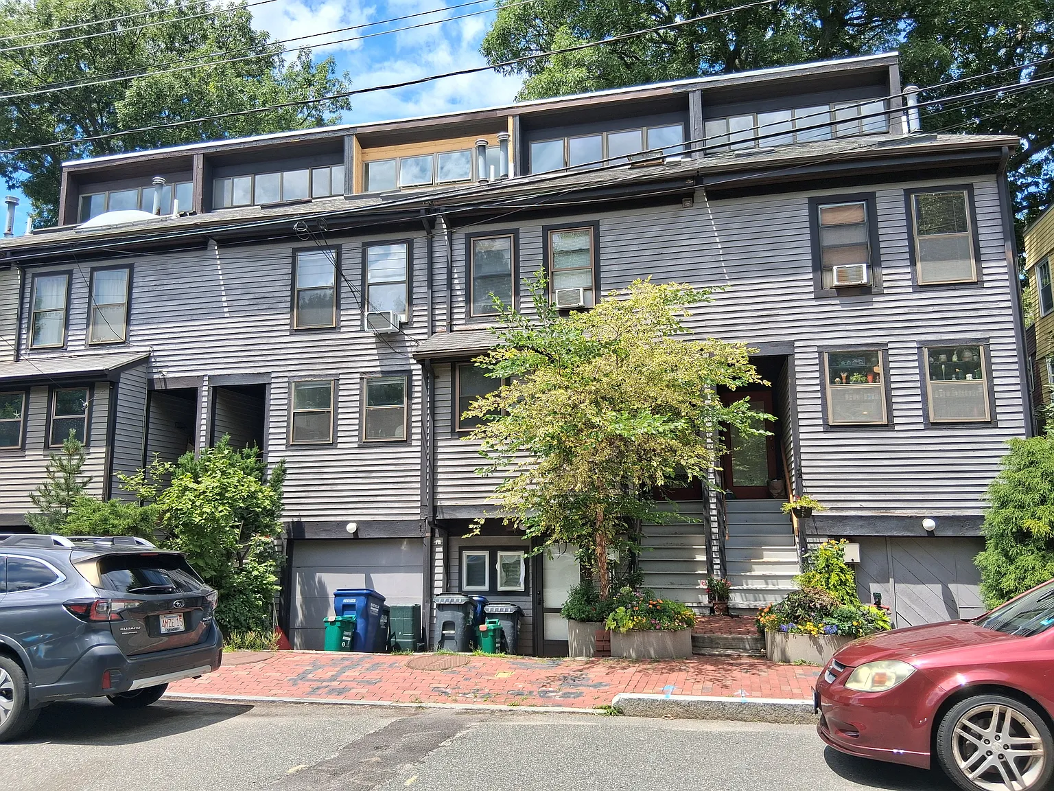 4 bed, 1144 sqft, $5,000 — Photo 2
