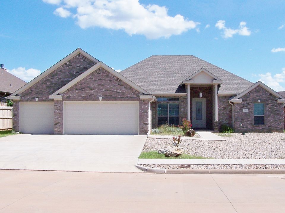 1st image of 1725 Shoal Creek Dr