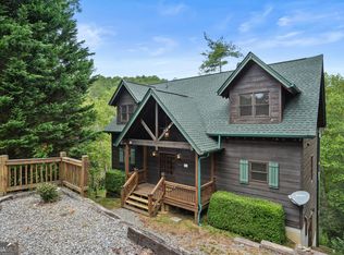 564 Hillsdale Dr, Ellijay, GA