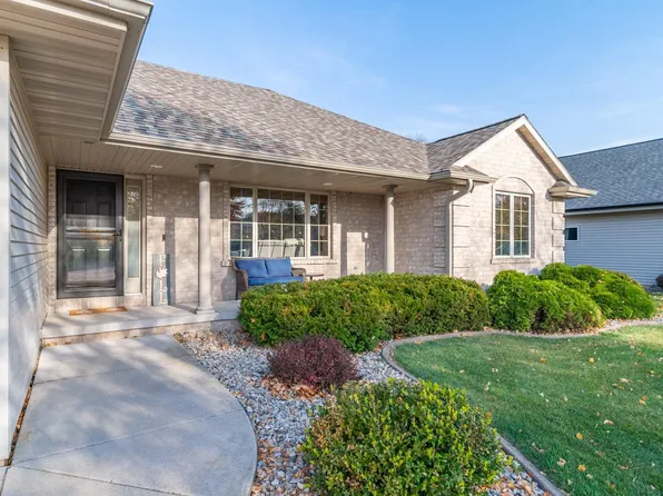2262 Hopf Ln, De Pere, WI 54115