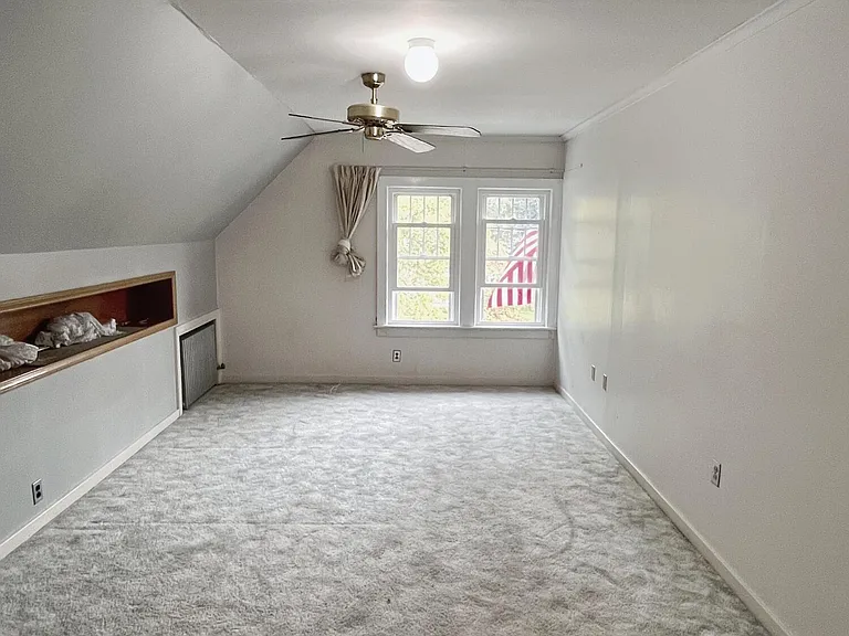 1707 Monroe Ave — Photo 5