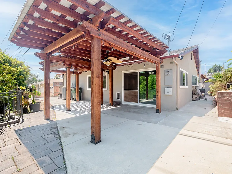 1315 Arroyo Dr — Photo 32