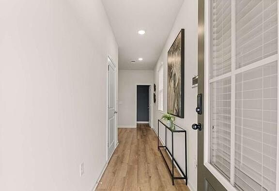 4th image of 1380 Riverstone Rd