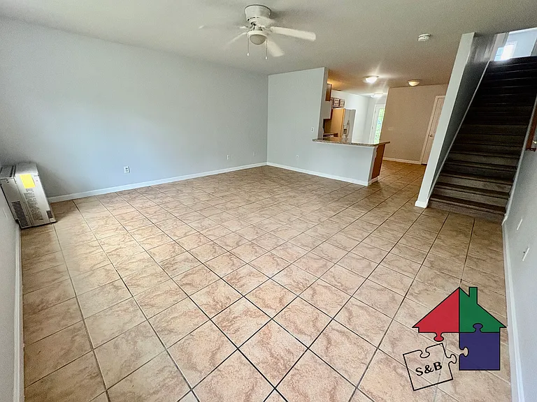 19 Green St #105 — Photo 11
