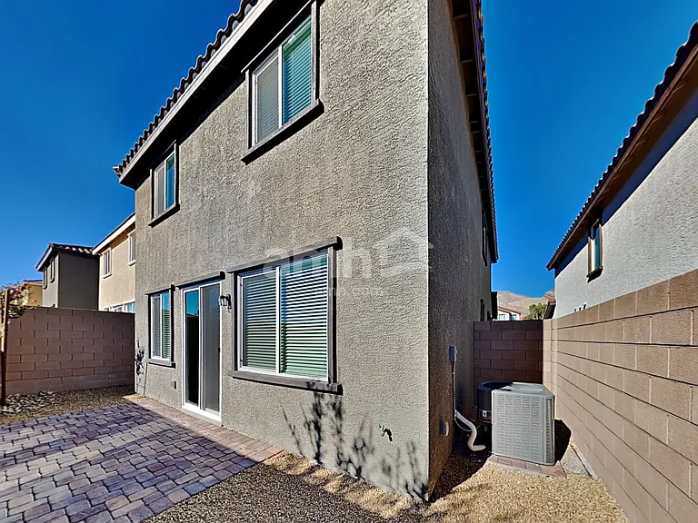 3344 Blodwen St — Photo 21