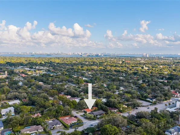 220 NE 105th St, Miami Shores, FL 33138