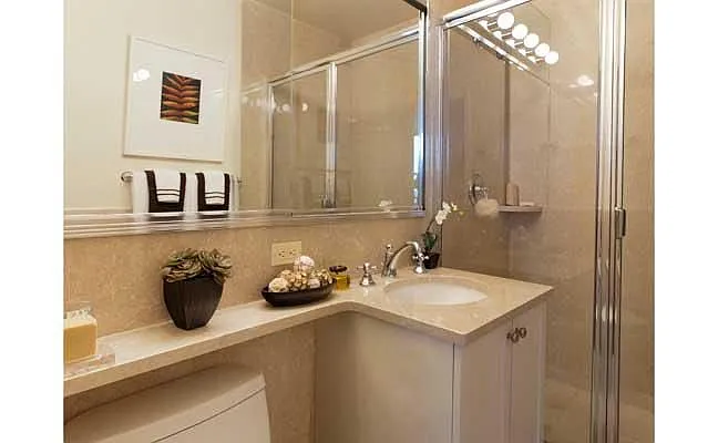 Rented by Voro, LLC | media 6