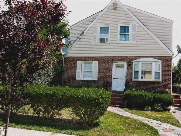 53 Haven Ave Floor 2, Pt Washington, NY 11050