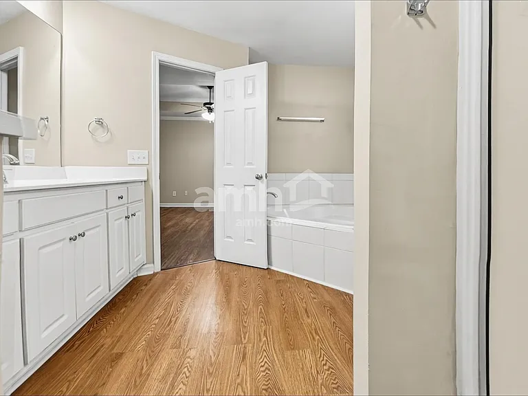 1954 Firelight Ln — Photo 11
