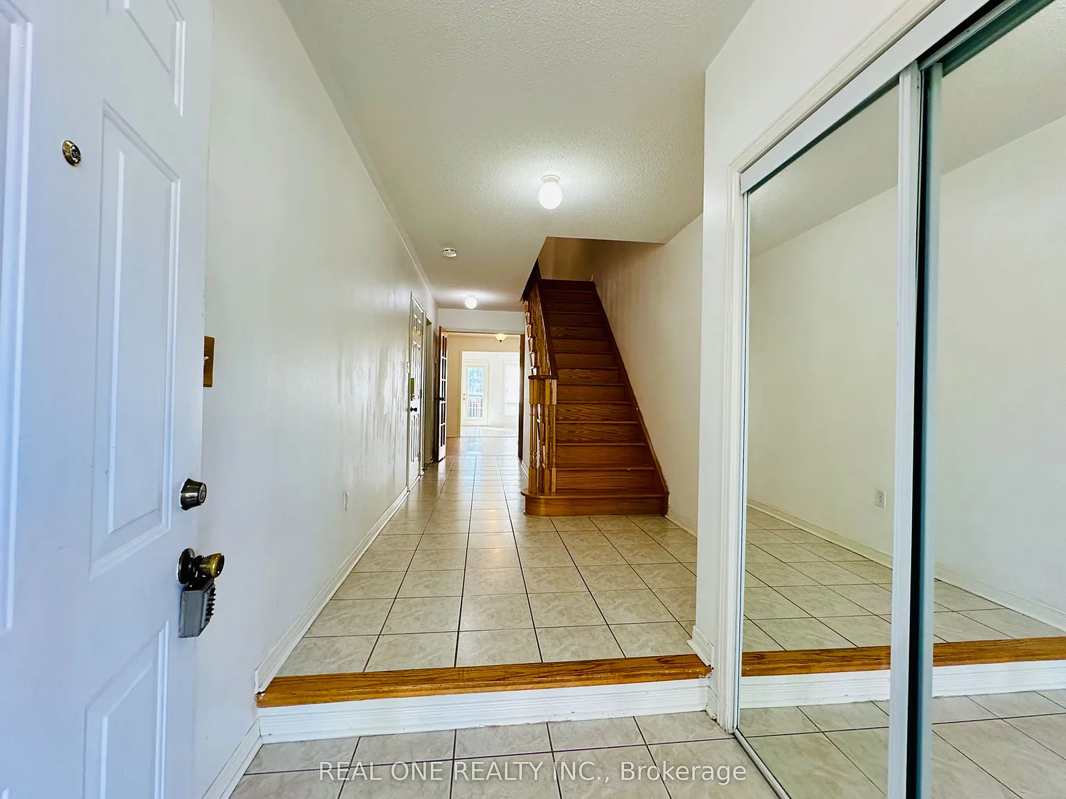 4 bed, $3,800 — Photo 3