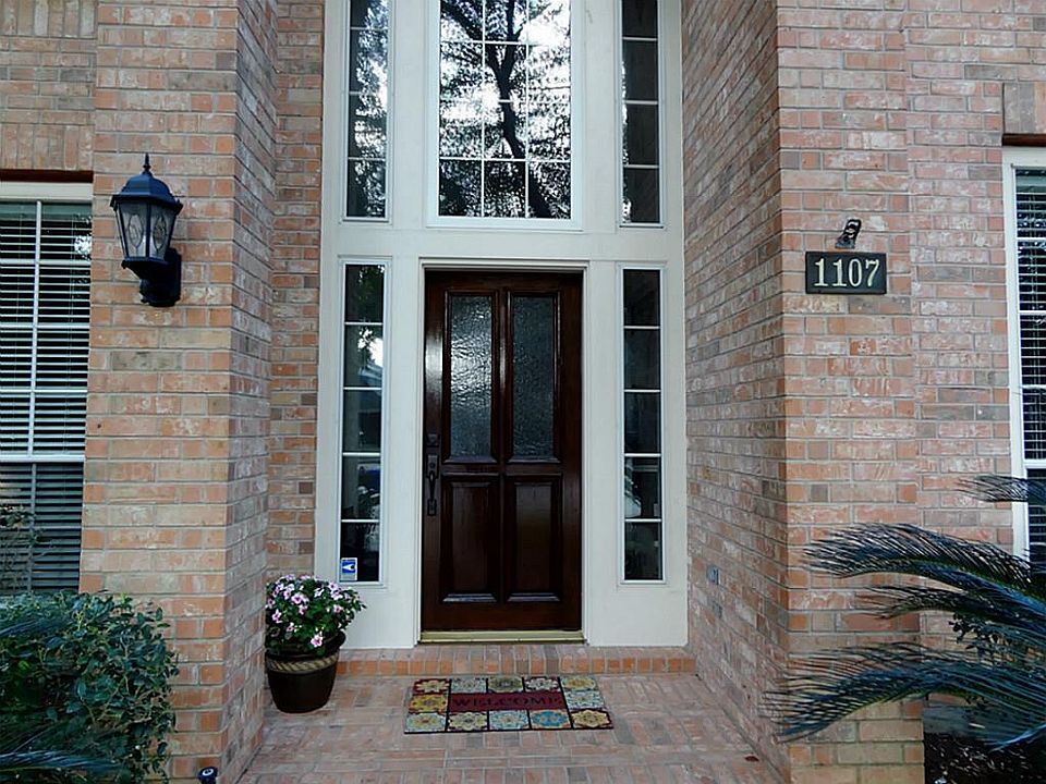 1st image of 1107 Ari Ct